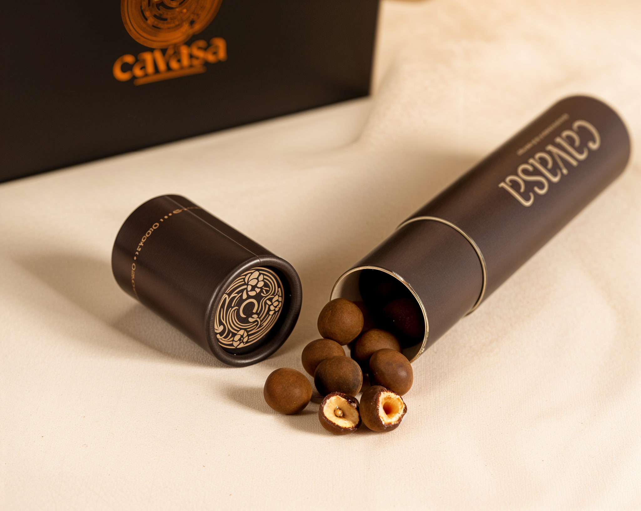 Classic Hazelnut Dragées 54%